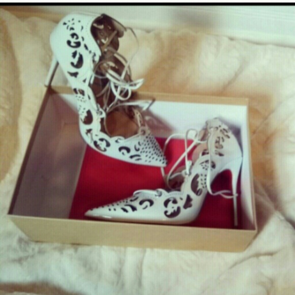 White red bottom straps heels