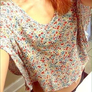 ☀️SPRING Forever 21 floral crop top~flows nice! 🌈