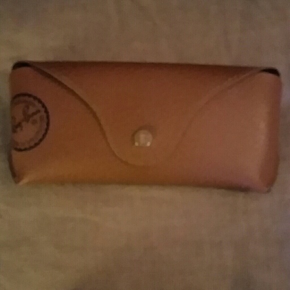 Ray ban tan case