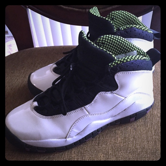 Jordan 10's