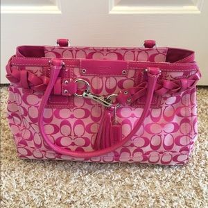 Authentic Coach Pink Signature Hamptons Tote