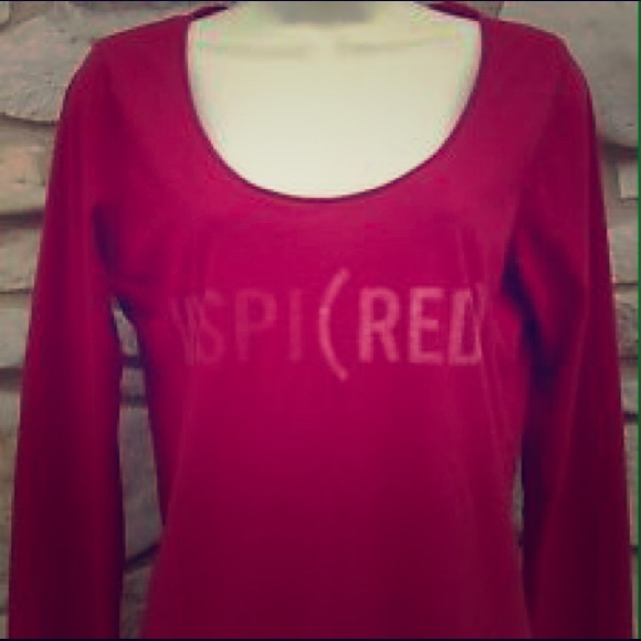 ⭐SALE⭐️GAP (red) campaign long sleeve T