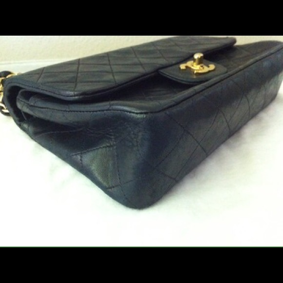 Authentic CHANEL shoulder bag! - Picture 3 of 4