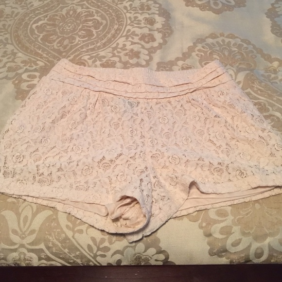 F21 Lace Cream Colored Shorts