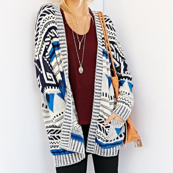 Urban Outfitters Pattern Open Cardigan - Picture 2 of 4