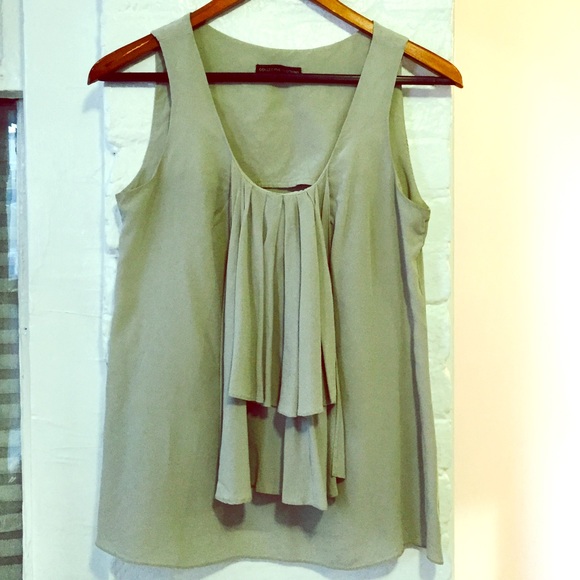 Grey sleeveless blouse with neck detail - Picture 1 of 4