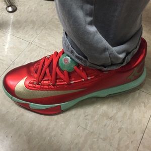Christmas kd's