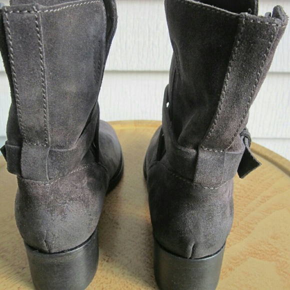 *SOLD* J Crew grey ryder suede biker ankle boots - Picture 2 of 4