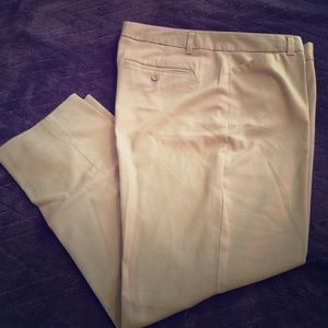 SOLD IN BUNDLE Gap Slim Crop size 8 tan pants