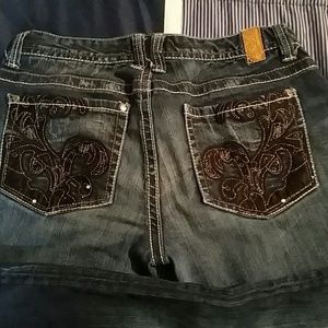 Maurices drk wash bout cut jeans.
