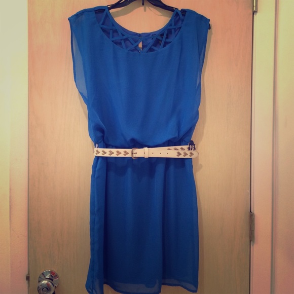 City Triangles Dresses & Skirts - Royal blue sleeveless Blouson dress M