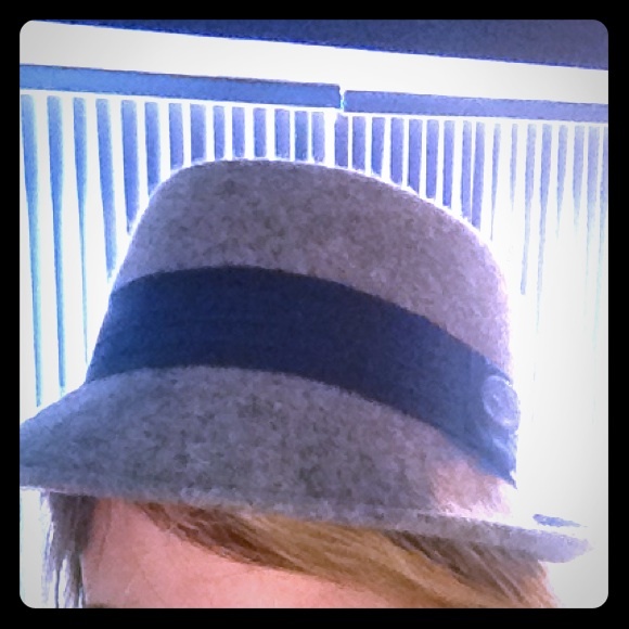 ⭐️Woman's fedora hat. Urban outfitters