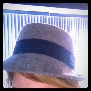 ⭐️Woman's fedora hat. Urban outfitters