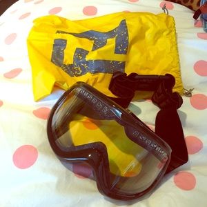 Fendi ski goggles never been worn