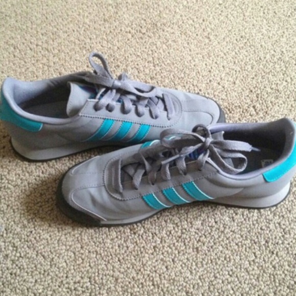 Grey Somoa's - Picture 2 of 2