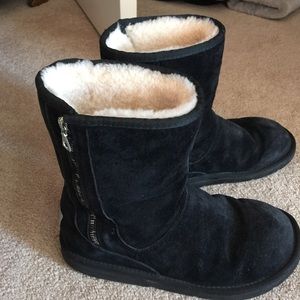 Black zipper uggs