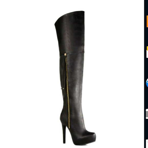 Stunning Over the knee boots