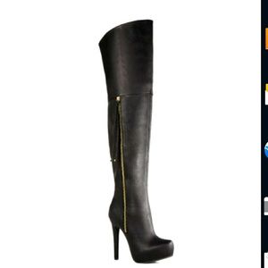 Stunning Over the knee boots