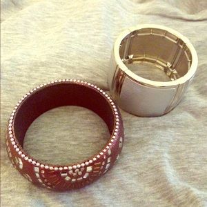 🎁Set of 2 bracelets from Forever 21 & Wetseal 🔥