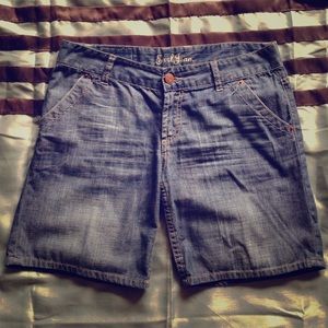 Earl Jean mid length shorts