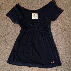 ‼️FINAL SALE‼️Hollister V-Neck