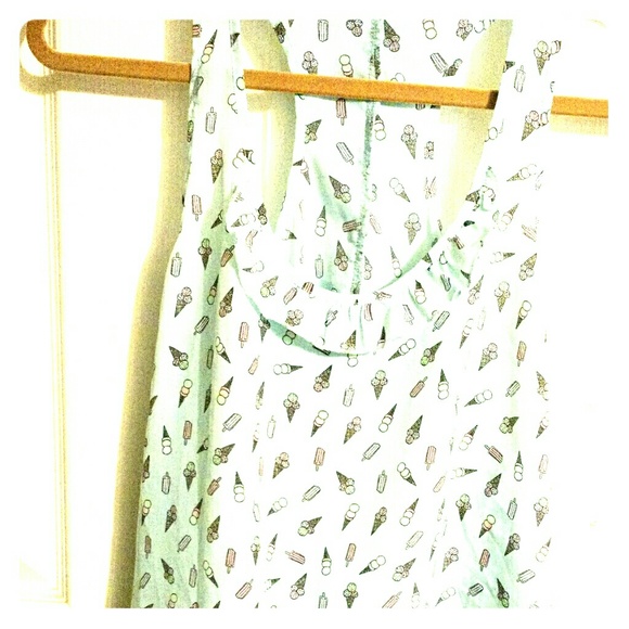 Razer Back Ice Cream Top