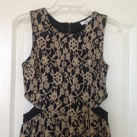 NWT open waist dress - S - Picture 2 of 3