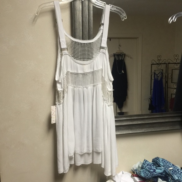 Free People - Picture 3 of 3