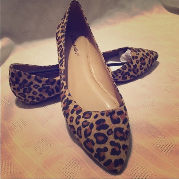 ️NWOT leopard flats