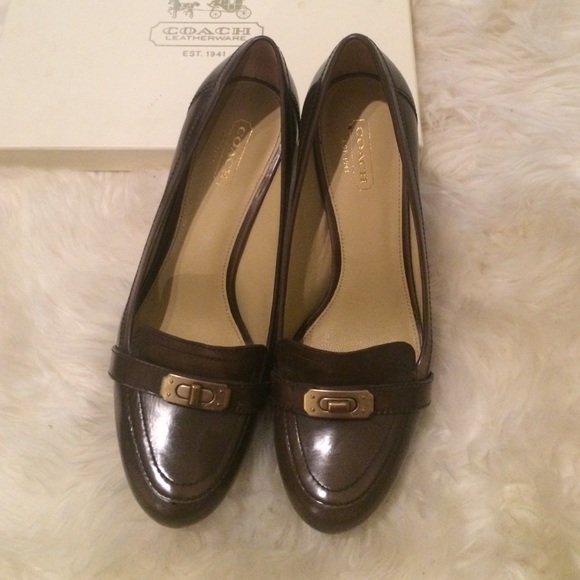 Coach luisa brushed calf brown heels size 9