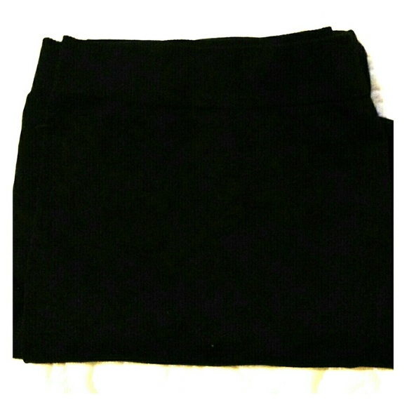 {Maternity} Black Leggings