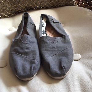 Toms shoes