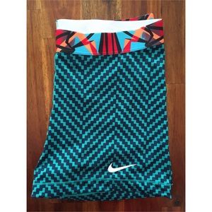 Chevron Nike Pros