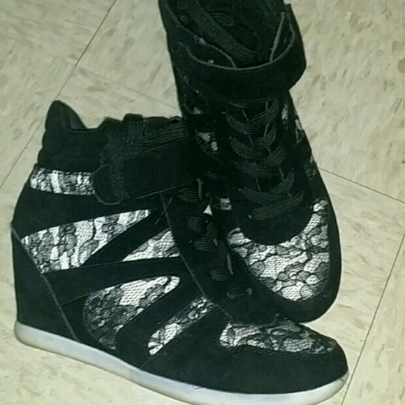 Lace Wedges Sneakers