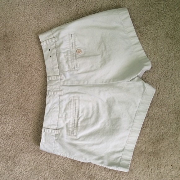 J CREW 3" CHINO 💕 Size 8 - Picture 3 of 3