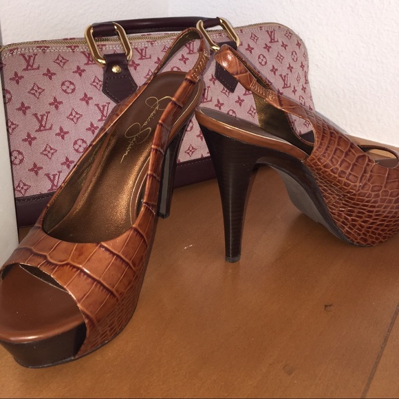 Jessica Simpson's heels