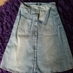 Euc 7 for all mankind lightwas denim skirt