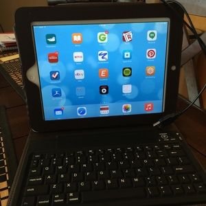 Brookstone Bluetooth Keyboard - JUST REDUCED