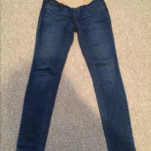 Jessica Simpson maternity skinny jeans