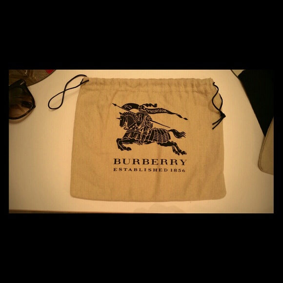 Burberry dustbag