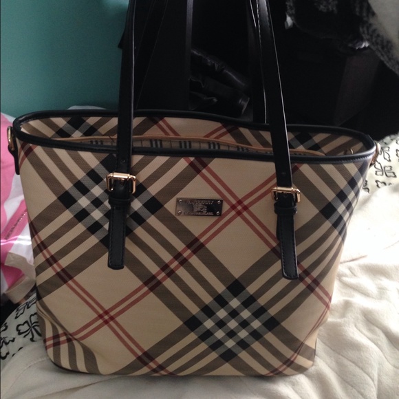 ****pending Cute burberry inspired tote