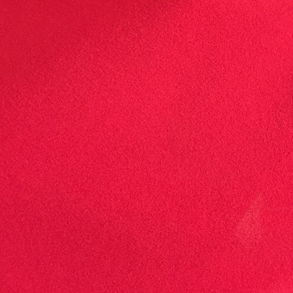 Beautiful red top - Picture 3 of 3