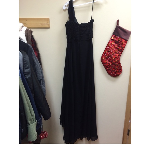 Black one-shoulder prom dress from promgirl.com - Picture 4 of 4