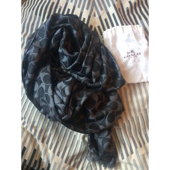 Coach scarf