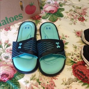 Under armour slides