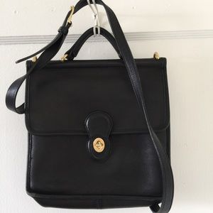 FINAL PRICE Gorgeous navy blue vintage Coach bag