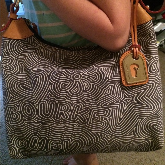 Dooney & Bourke med shoulder bag