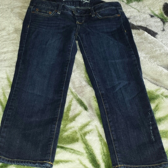 American Eagle capris