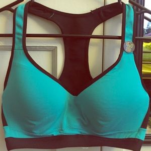 Brand new sports bra 32DD