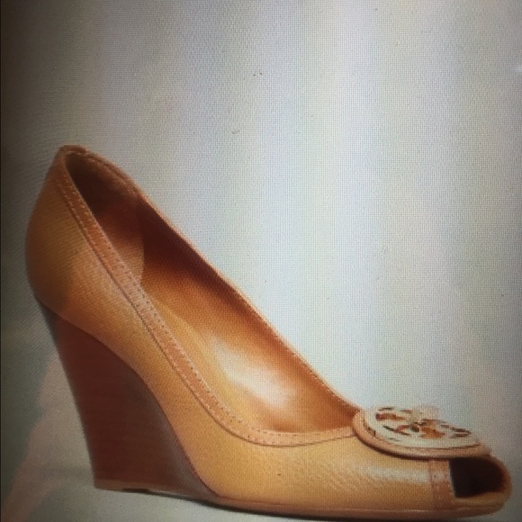 Tory Burch wedge🚫sold🚫 - Picture 1 of 4